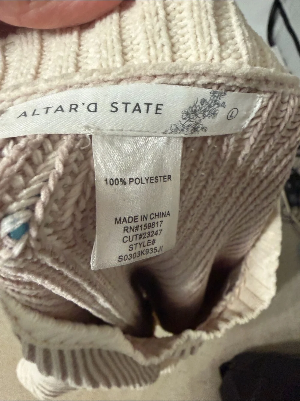 Altar'd State Two-Tone Ribbed Crewneck Sweater - Beige & Cream